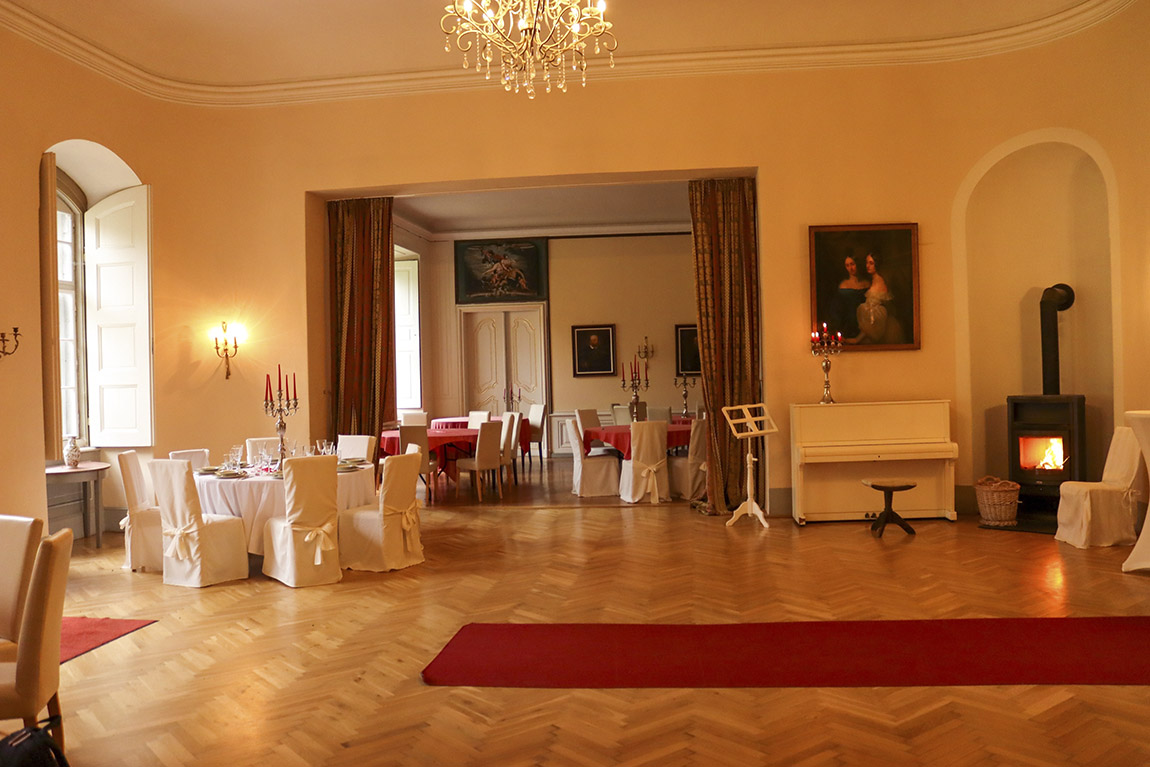 Marry in style in the historic ambiance of Schloss Reichstädt