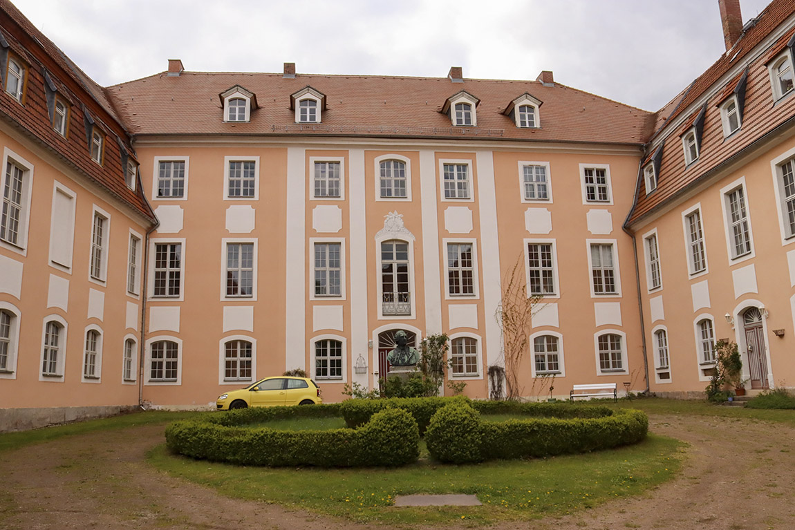 Marry in style in the historic ambiance of Schloss Reichstädt