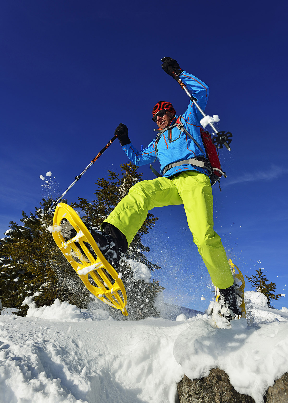 Schneeschuhtour auf das Fellhorn, Reit im Winkl, Bayern, Deutschland, Model Released | Snowshoe adventure: Dream tour in the winter wonderland